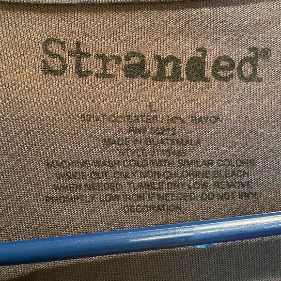 St Patrick’s day shamrock gold flag shirt L - Picture 9 of 10